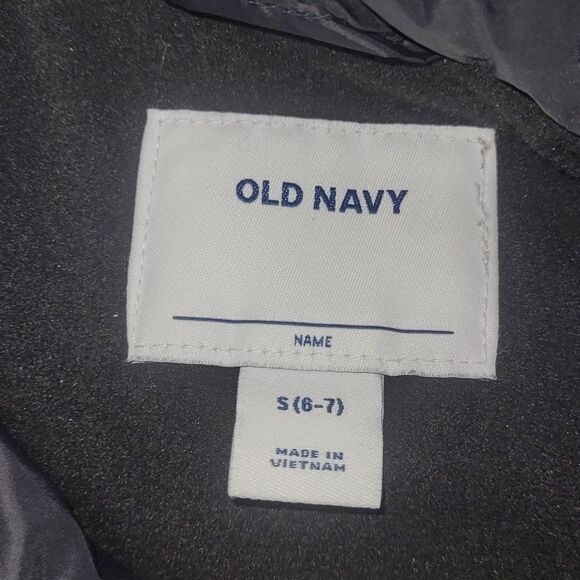 Boys Old Navy S Puffy Vest Black Vest - Picture 3 of 3